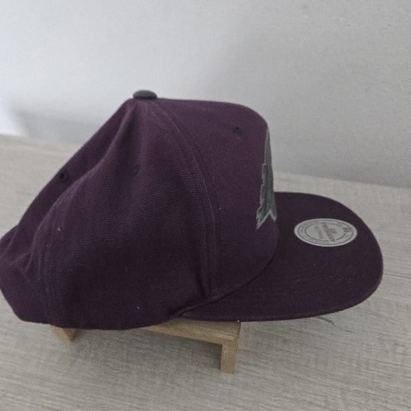 Los Angeles Lakers Mitchell & Ness NBA hat snapback cap Purple Mens One Size Fit - Picture 4 of 9